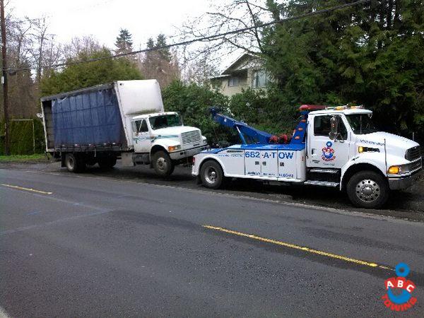 Class-C-Tow-Truck-Downtown-Seattle-WA