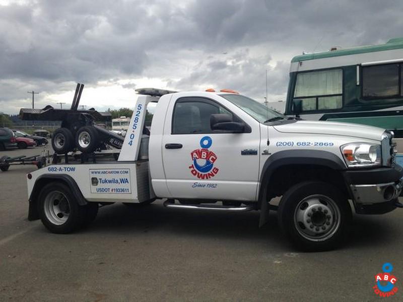 Accident-Tow-Truck-Downtown-Seattle-WA