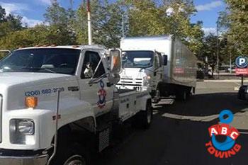 Professional Georgetown commercial towing in WA near 98108