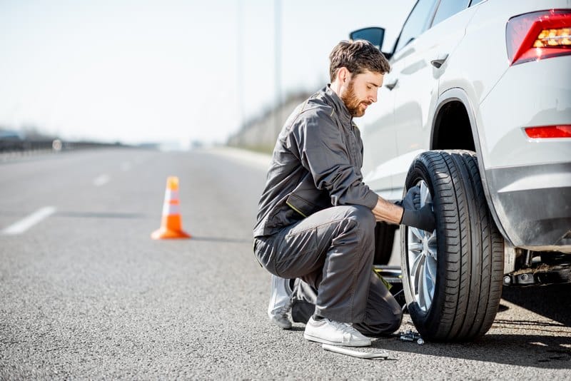 Professional Enumclaw roadside assistance in WA near 98022