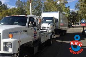 Trusted Federal Way car towing company in WA near 98003