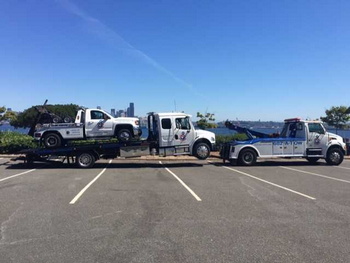 Flatbed-Tow-Truck-Boulevard-Park-WA