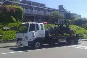 Sumner flatbed towing by knowledgeable experts in WA near 98352