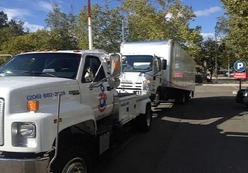 Certified Kent private towing company in WA near 98030
