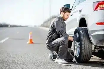 Efficient Kirkland roadside assistance in WA near 98033