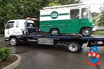 Qualified SeaTac towing company in WA near 98148