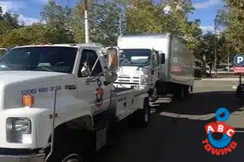 Shoreline vehicle breakdown service in WA near 98133