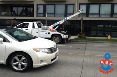 Rainier Valley impound vehicle services in WA near 98118