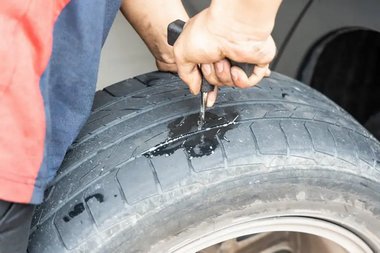 Local Kent flat tire service in WA near 98030